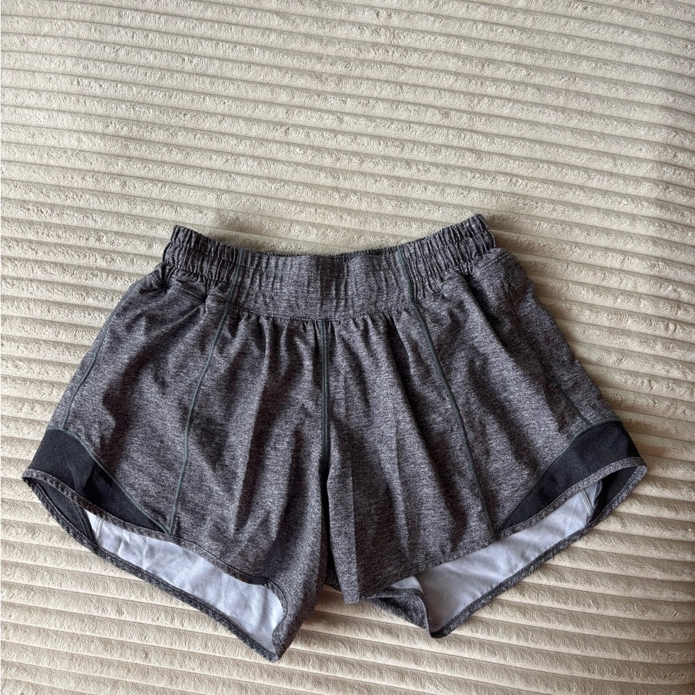 Lululemon Hotty Hot 4” Shorts